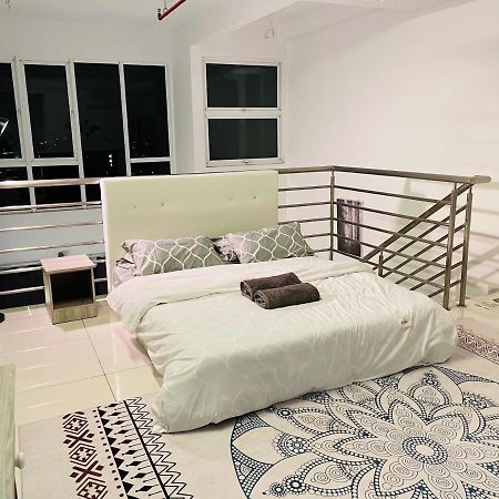 Minimalist Loft2 Decentrum Wifinetflix Kajang Luaran gambar