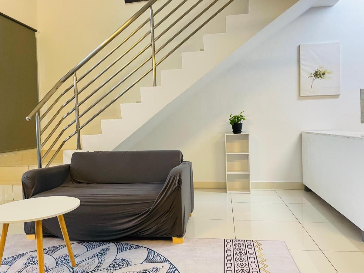 Minimalist Loft2 Decentrum Wifinetflix Kajang Luaran gambar