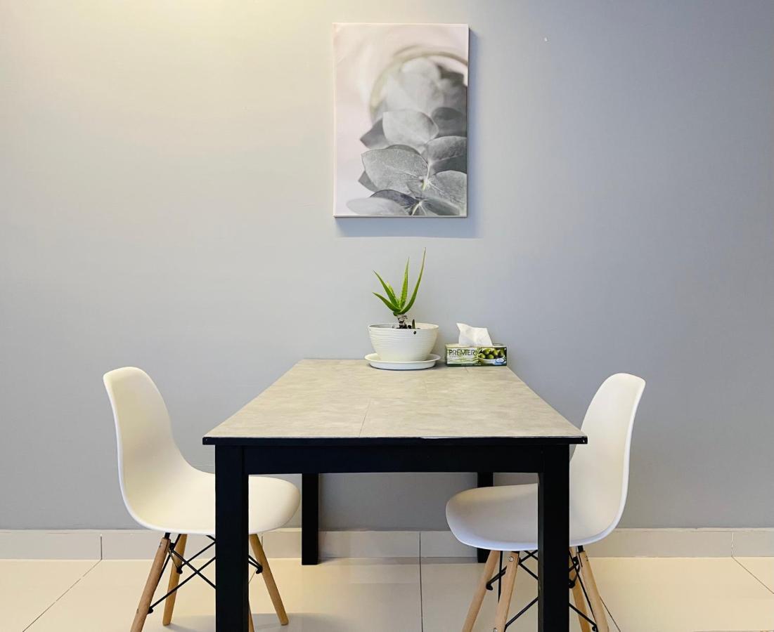Minimalist Loft2 Decentrum Wifinetflix Kajang Luaran gambar
